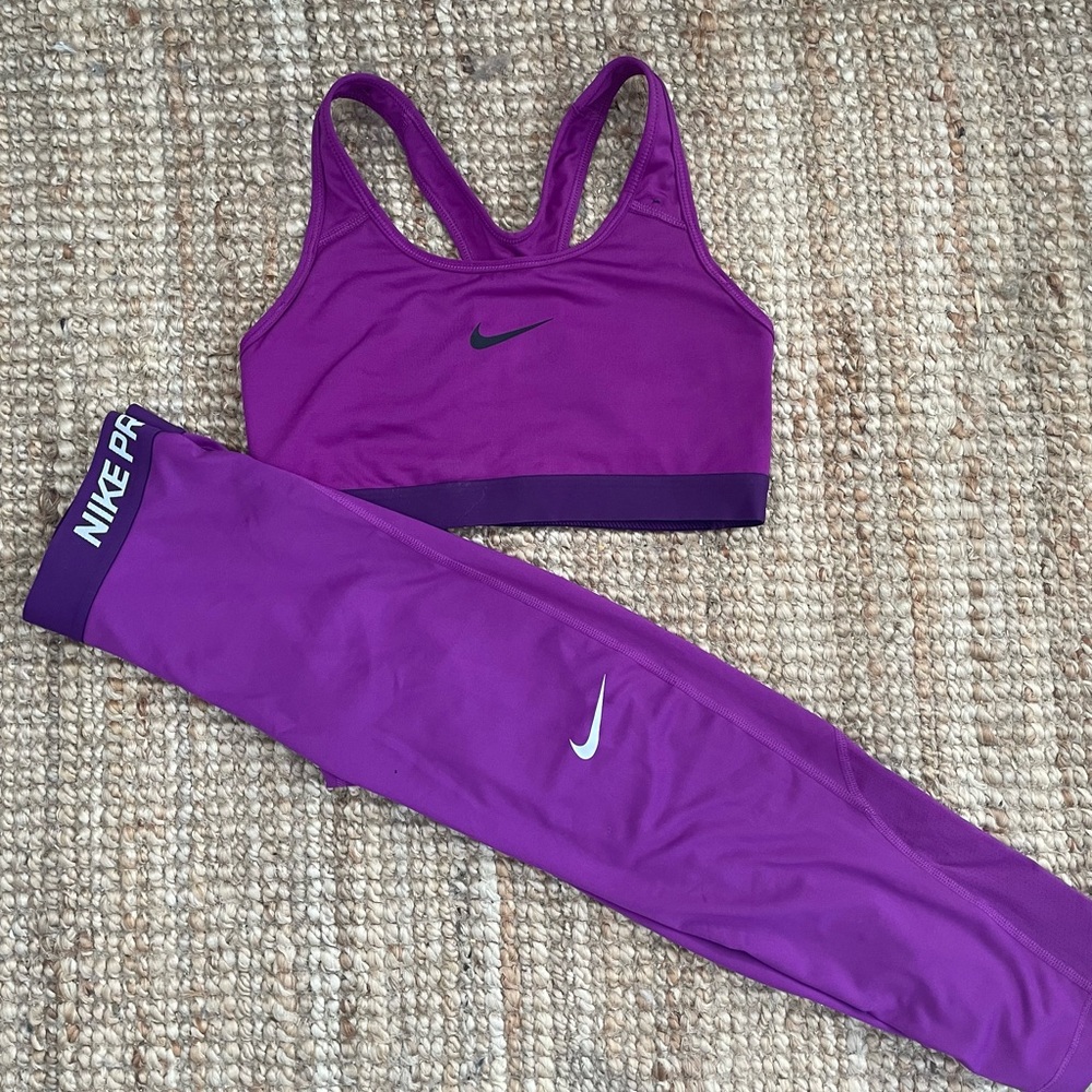 Nike Dry-fit - Purple bra and leggings set